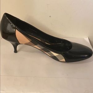 Burberry shoes size 38 1/2
